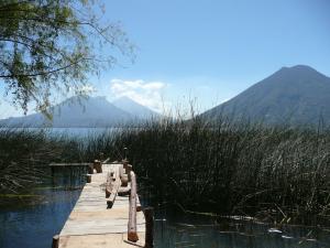 Antigua og Lago de Atitlán